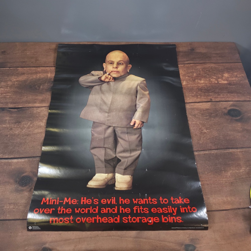New Line Productions Poster Austin Powers 22x34 Black Good 1999 Mini-Me Promo